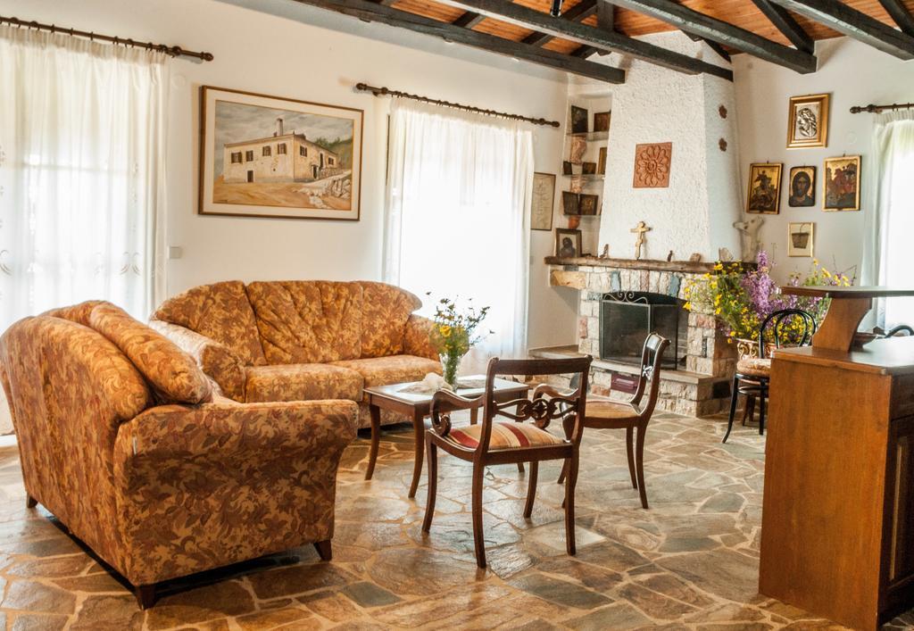 Pontinos Villa Myloi Room photo